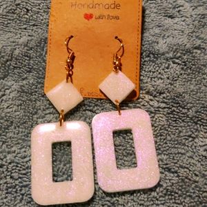 Handmade resin earrings!